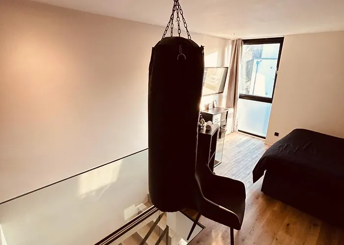 T1 Loft I Modern I Zentral I Terrasse I Design I 아파트